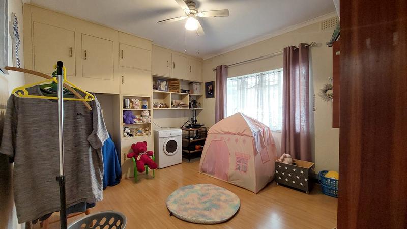 4 Bedroom Property for Sale in Chrismar Western Cape